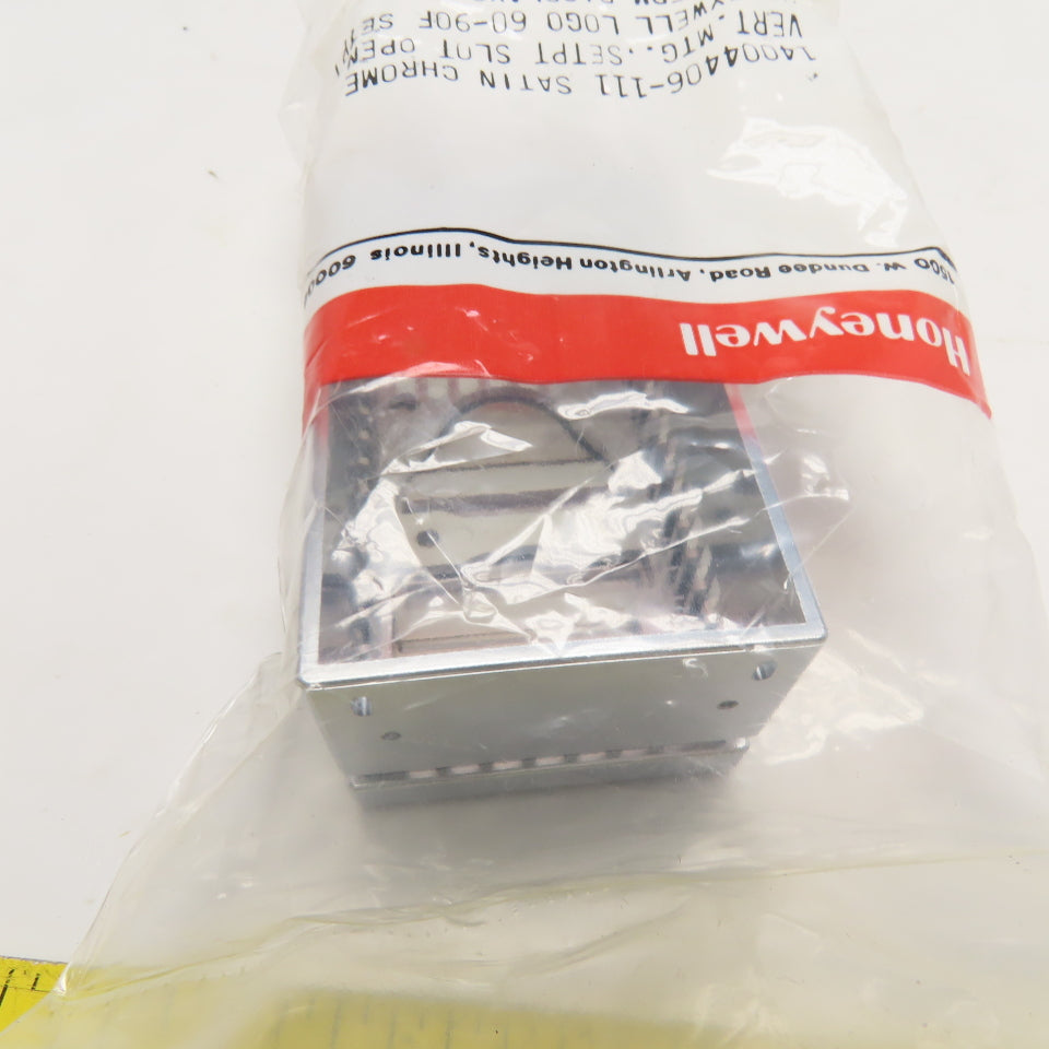 Honeywell 14004406-111 Satin Chrome Vertical Mount Thermostat Display 60-90F