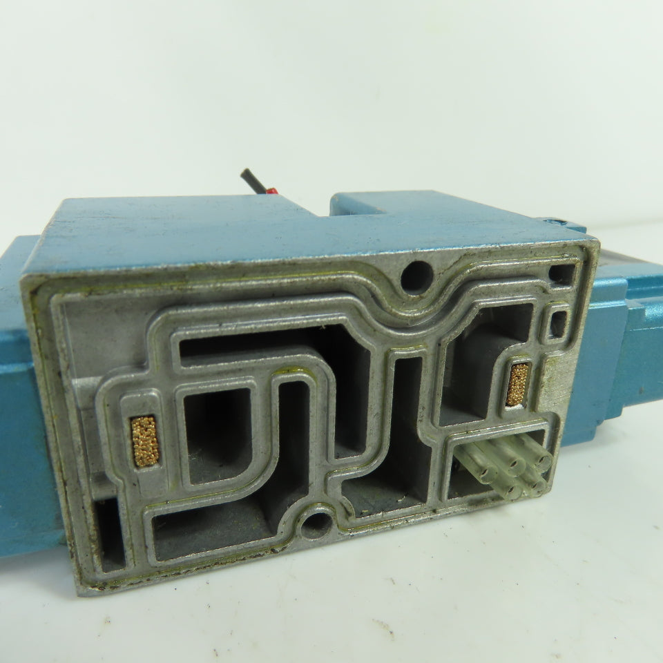 MAC 82A-FC-000-TM-DDAP-1DA 4/3 Way Solenoid Valve 120VAC 5.4W VAC to 150 PSI