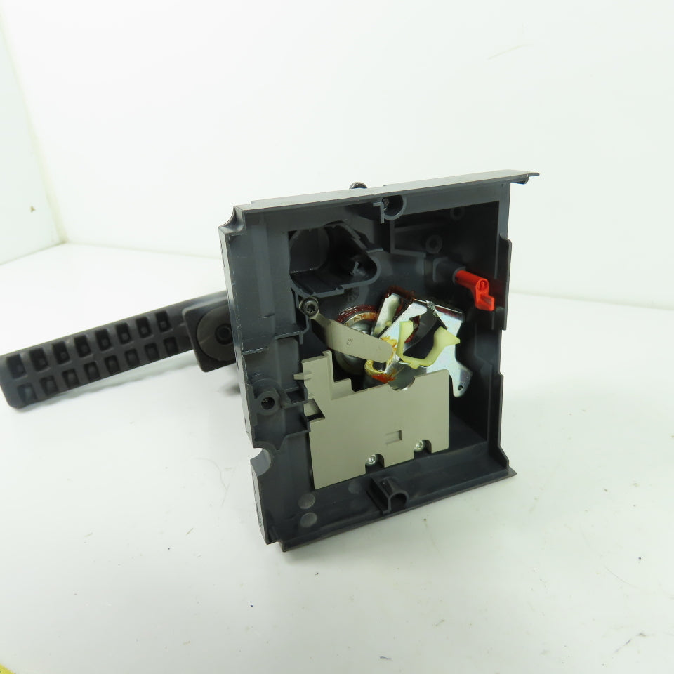 E103955 20191261325 Through-the-Door Handle Circuit Breaker Mechanism