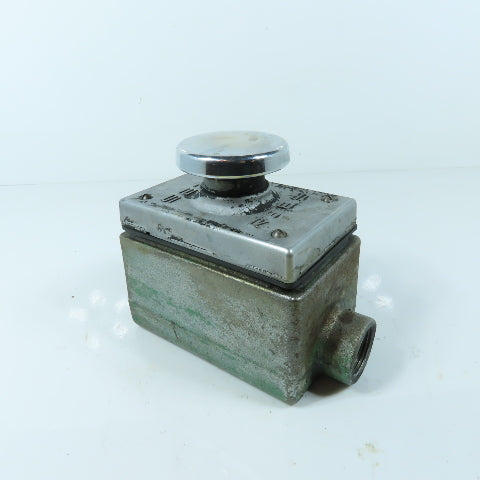 Rees 347S Heavy Duty Palm Button Switch 600VAC 250VDC