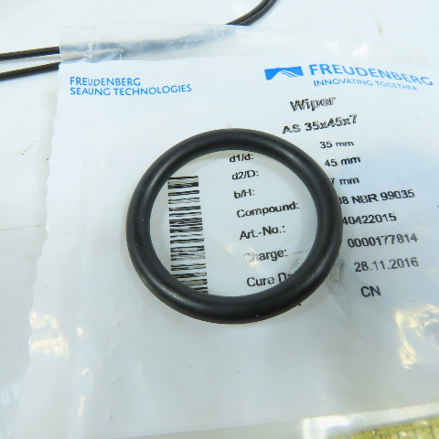 Voith 491.647 A/CYLDP200X825 Cylinder Repair Seal Kit Freudenberg 35x45x7 Wiper