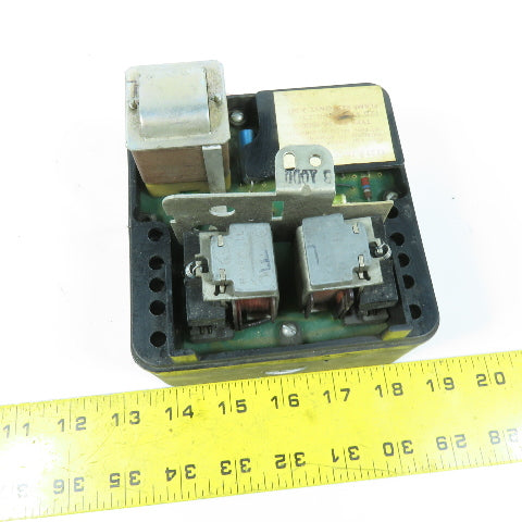 Honeywell R8185B-1000 2 Protectorelay Control Block 120V 3-Sec Flame Response