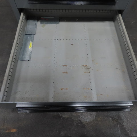 Lyon 8 Drawer Industrial Small Parts Tool Storage Cabinet 28" X 30" X 44-1/2"