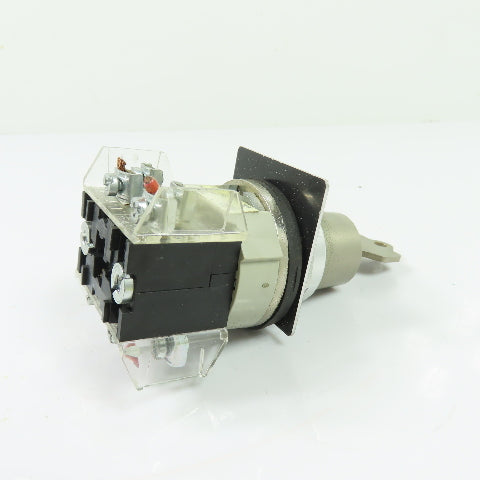 Allen-Bradley 800T-J44Q1 Key Operated Selector Switch NEMA 4 13 Series T