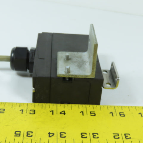 Schmersal AZM 170-11ZRK 24VAC/DC Solenoid Interlock Safety Switch IP67