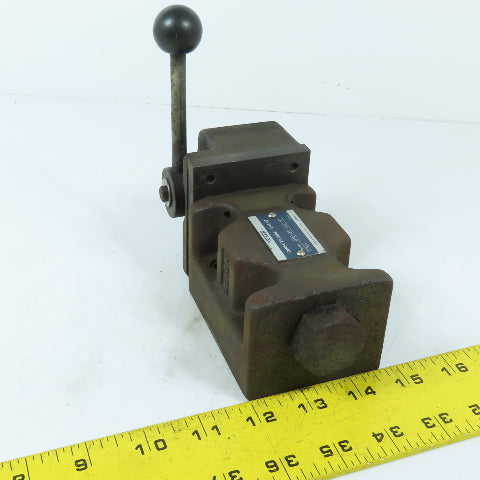 Yuken DMG-03-3D2-50 5/3 Way Closed Center Manual Hydraulic Spool Valve