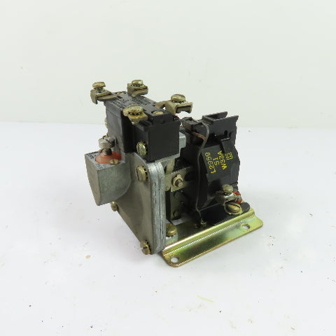 Square D 9050 A0-1E Pneumatic Timing Relay 110/120V 50/60Hz Ser C
