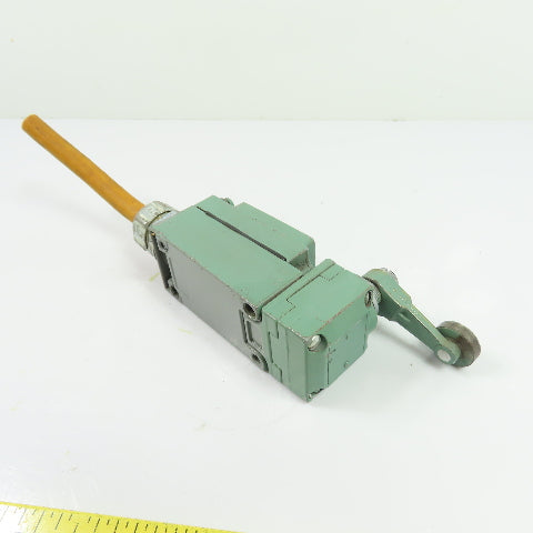 Square D 9007 C54B2 Class 9007 Ser A Roller Limit Switch C054