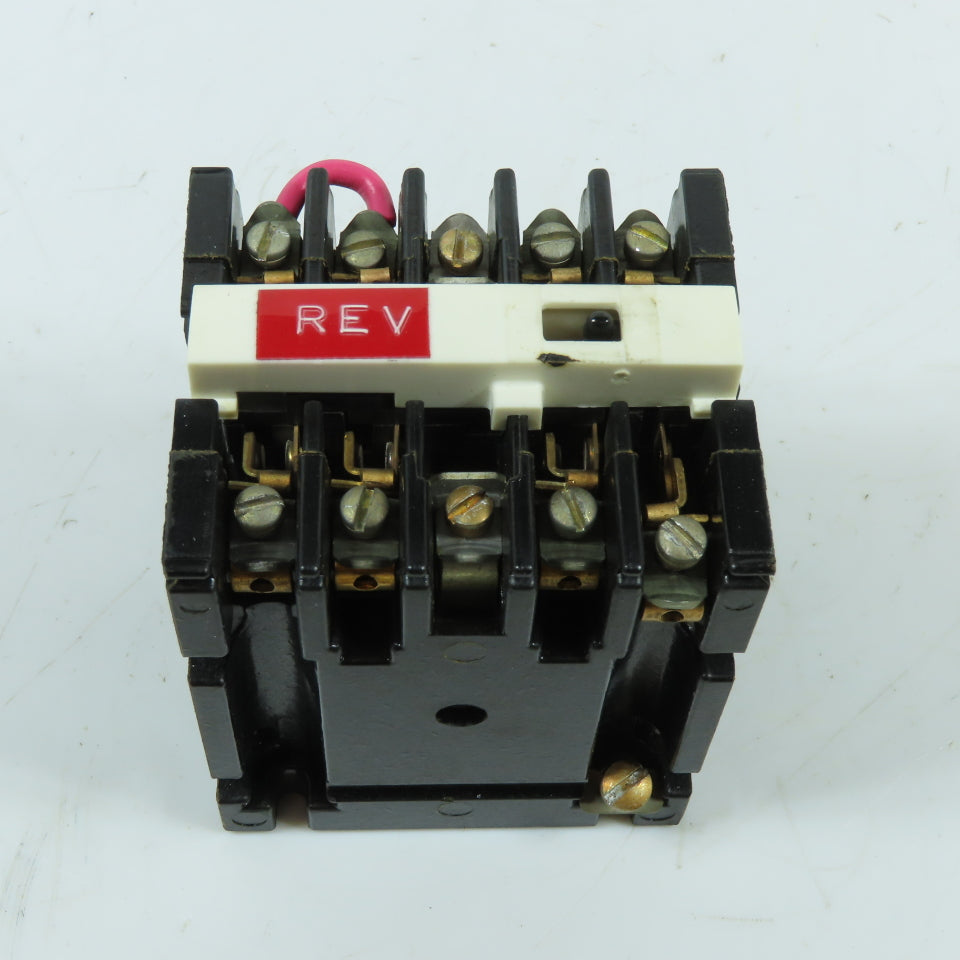 GE CR120A03122AA 3-Pole Industrial Control Relay 110/120V Coil