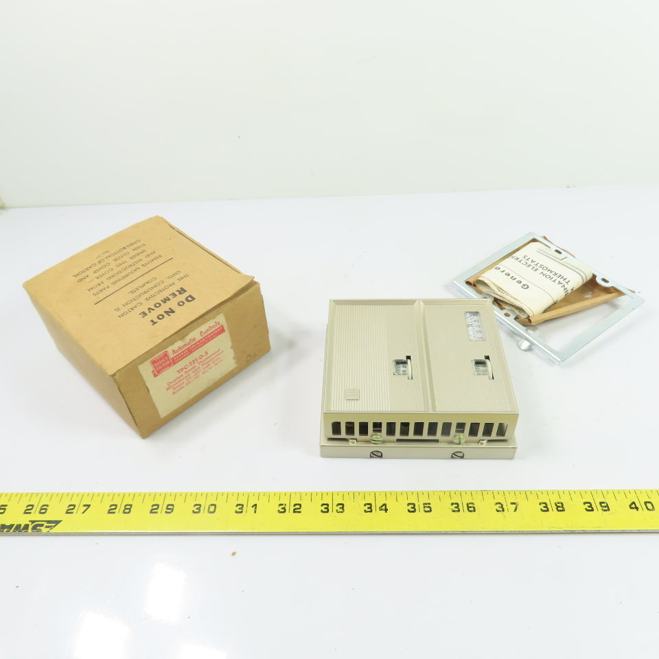 Barber-Colman TPC-121-0-3 Duplex Room Thermostat NEW