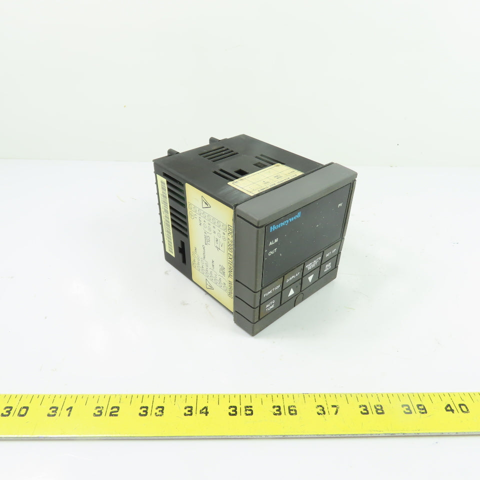 Honeywell DC230B-C0-0A-10-0000000-00-0 UDC2300 Digital Temp Controller 90-250VAC