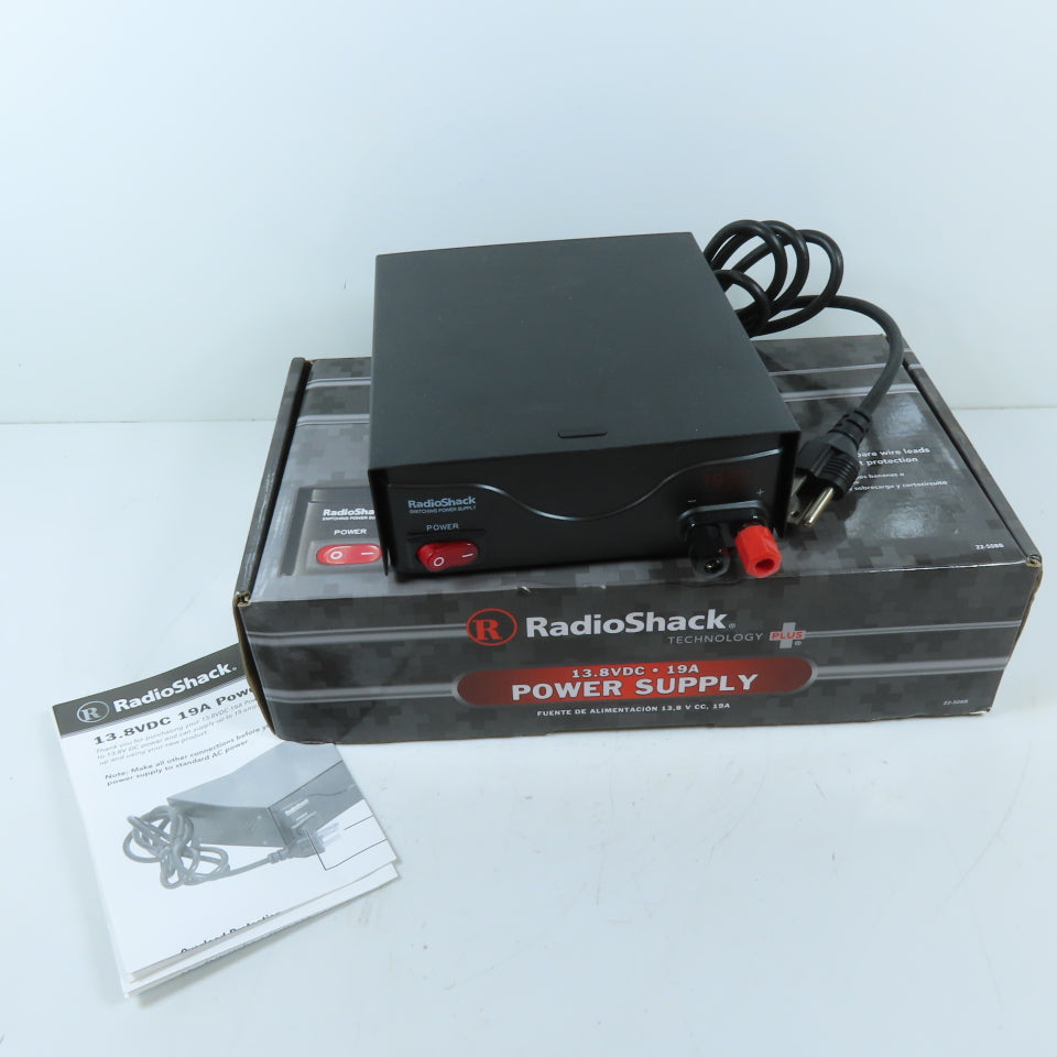 RadioShack 22-508B 13.8VDC 19A Switching Power Supply