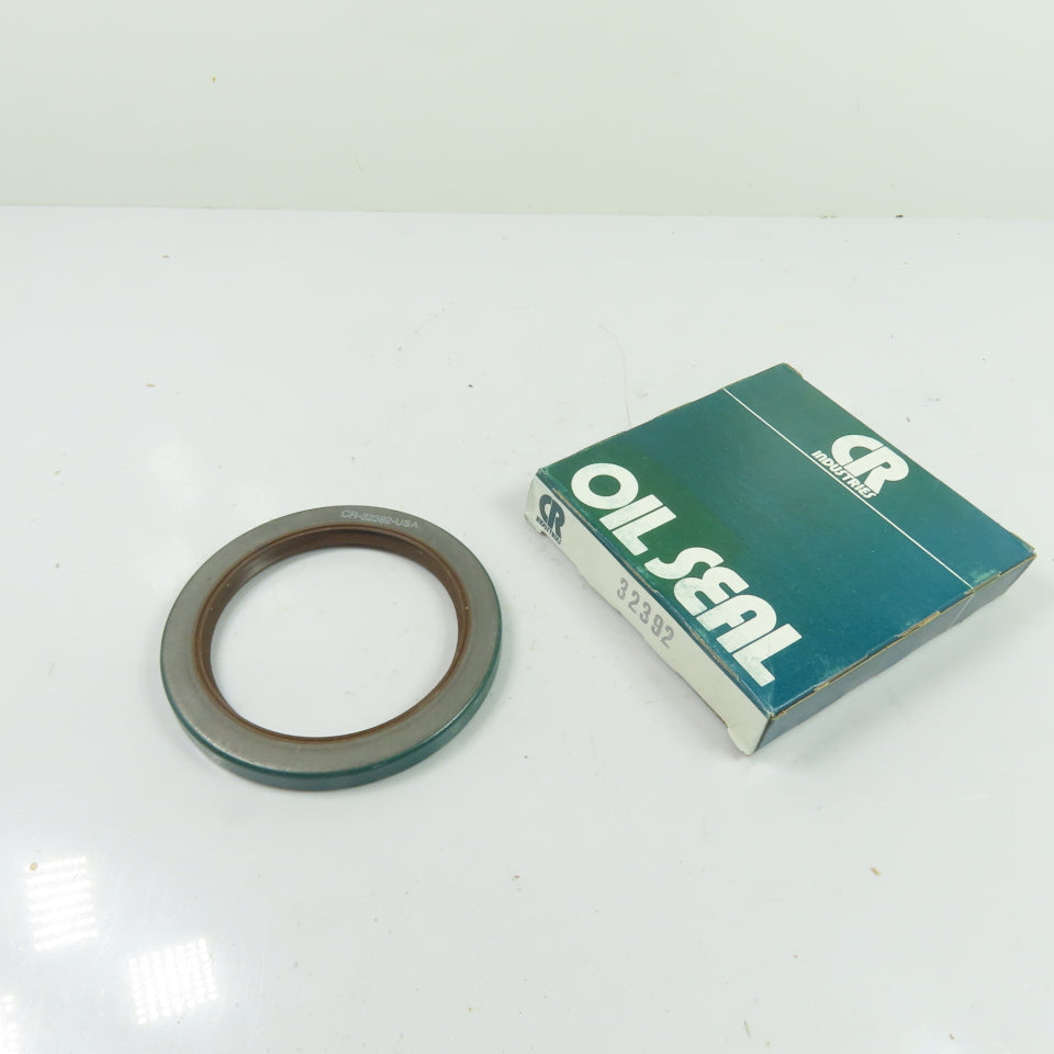 CR Industries 32392 Double Lip Oil Seal 3-1/4" Shaft Dia NEW