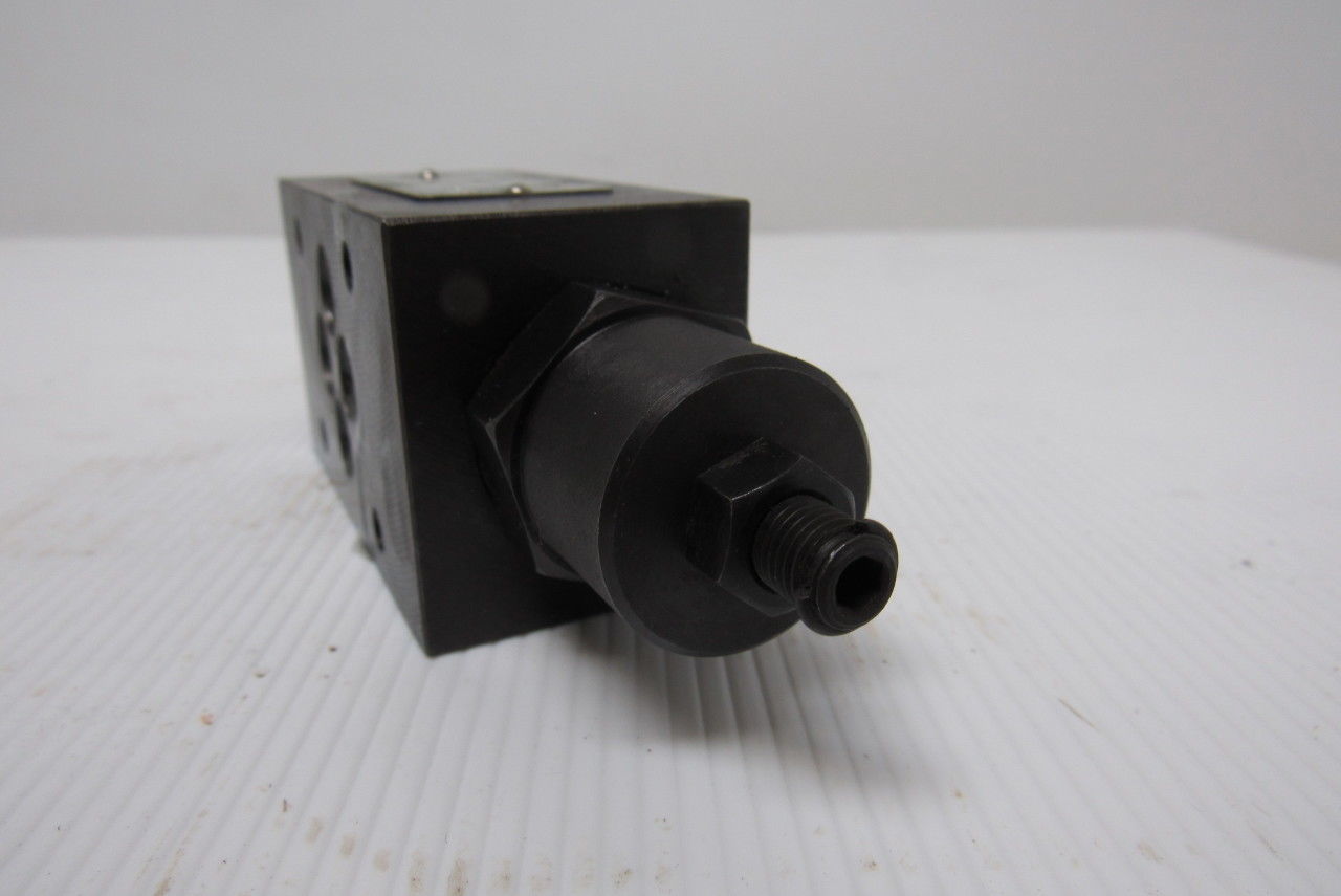 Kayaba TCOC-02-A Pileup Hydraulic Flow Control Manifold Block