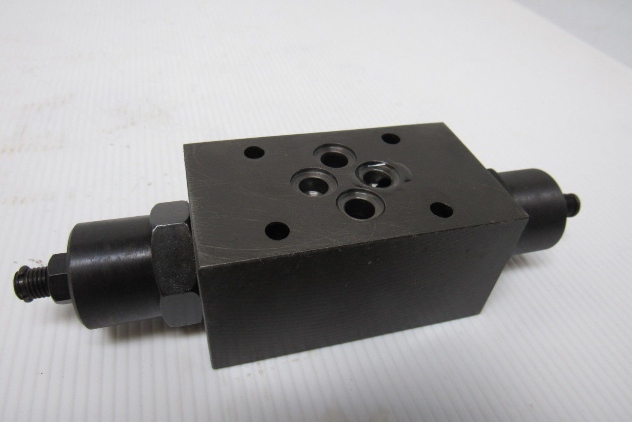 Kayaba TCOC-02-A Pileup Hydraulic Flow Control Manifold Block