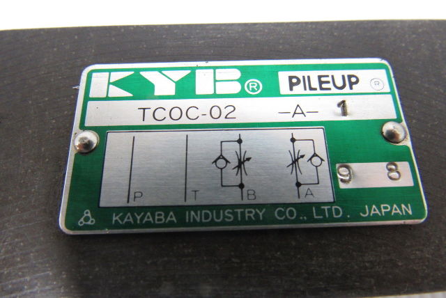 Kayaba TCOC-02-A Pileup Hydraulic Flow Control Manifold Block