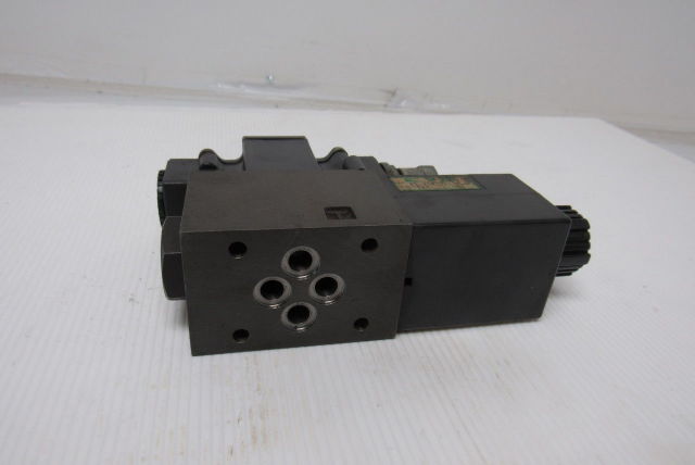 Kayba DGA-ACB-02-D24-CLS-L-4 Hydraulic Solenoid Directional Control Valve 24VDC