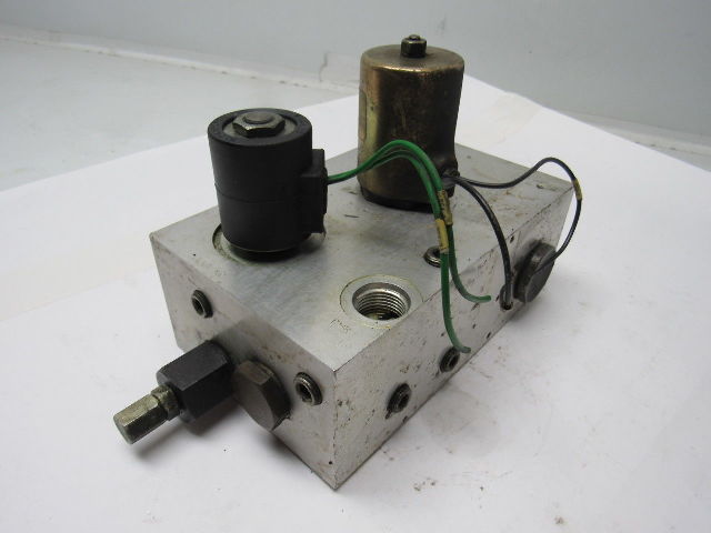 Hydraulic Manifold Block  From Raymond Pacer Model 60 Forklift