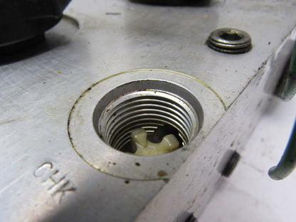 Hydraulic Manifold Block  From Raymond Pacer Model 60 Forklift