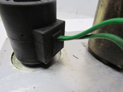 Hydraulic Manifold Block  From Raymond Pacer Model 60 Forklift