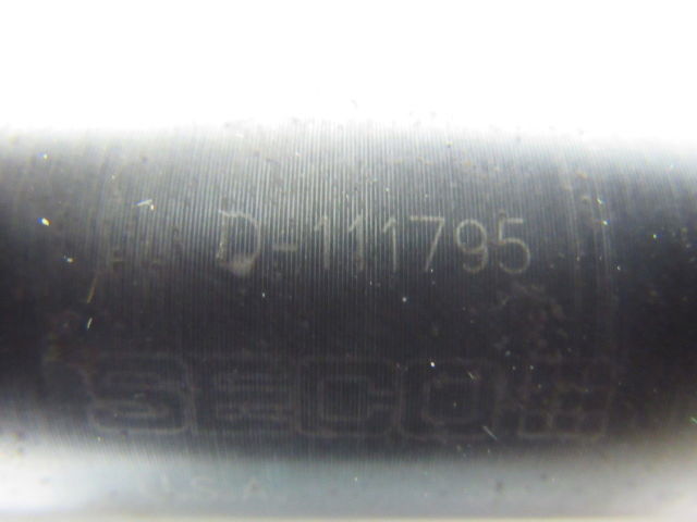 SECO D-111795 1" Indexable 2 Insert End Mill Tool Holder 7-3/4" OAL 1-1/2" Shank