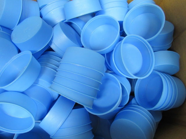 Alliance/Essentra Blue PE Socket-Weld Fitting Plug 2-3/8" Base OD. Lot of 600