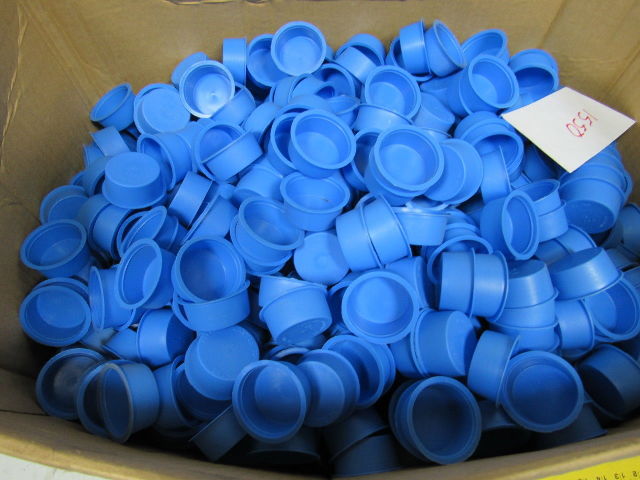 Alliance/Essentra Blue PE Socket-Weld Fitting Plug 1/2" Base OD. Lot of 1550