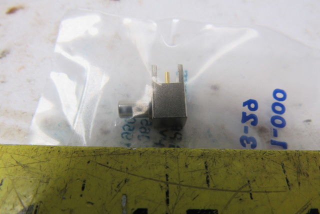 AEP 310-651-000 Mini RF 90-? Connector Lot of 10