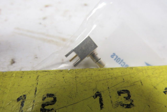 AEP 2010-6511-002 Mini RF 90-? Connector Lot Of 9