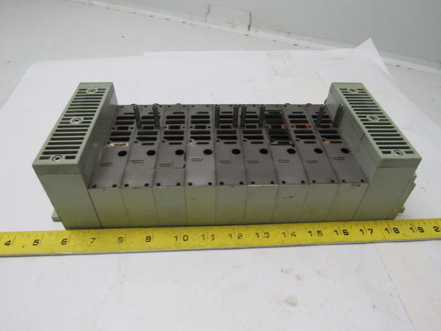 Numatics Ser. 239 Double Z Board 9 Port Pneumatic Air Manifold Assembly W/Caps