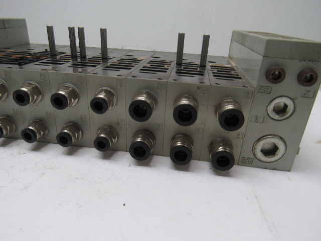 Numatics Ser. 239 Double Z Board 9 Port Pneumatic Air Manifold Assembly W/Caps