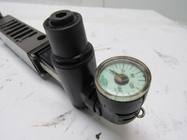 Numatics 122RD1B2JG16W00 Pneumatic Valve Regulator 0-130 PSI