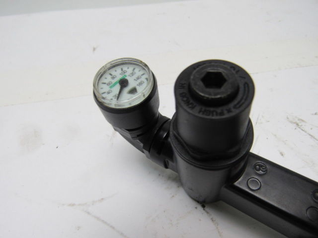 Numatics 122RD1B2JG16W00 Pneumatic Valve Regulator 0-130 PSI