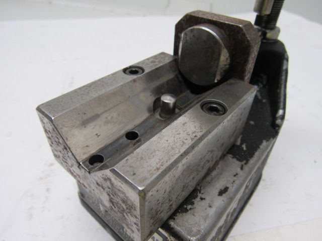 Dow Gage Model 10 Dial Manual Precision Parts Comparator Gauge .005mm Increment