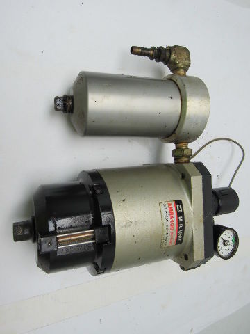 SMC AMR4100 Mist Separator Regulator W/Sun Drain Y-301