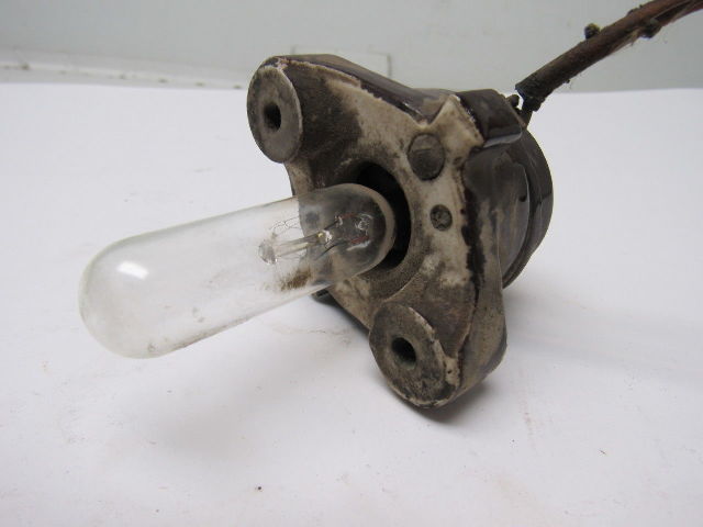 Geco Vintage Porcelain Single Bulb Fused Socket 125V 75W Steam Punk