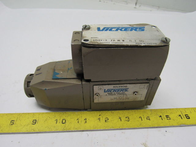 Vickers DG4V-3-7A-M-W-B-7-30 Hydraulic Solenoid Valve 110V Coil 3000PSI