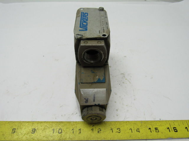Vickers DG4V-3-7A-M-W-B-7-30 Hydraulic Solenoid Valve 110V Coil 3000PSI