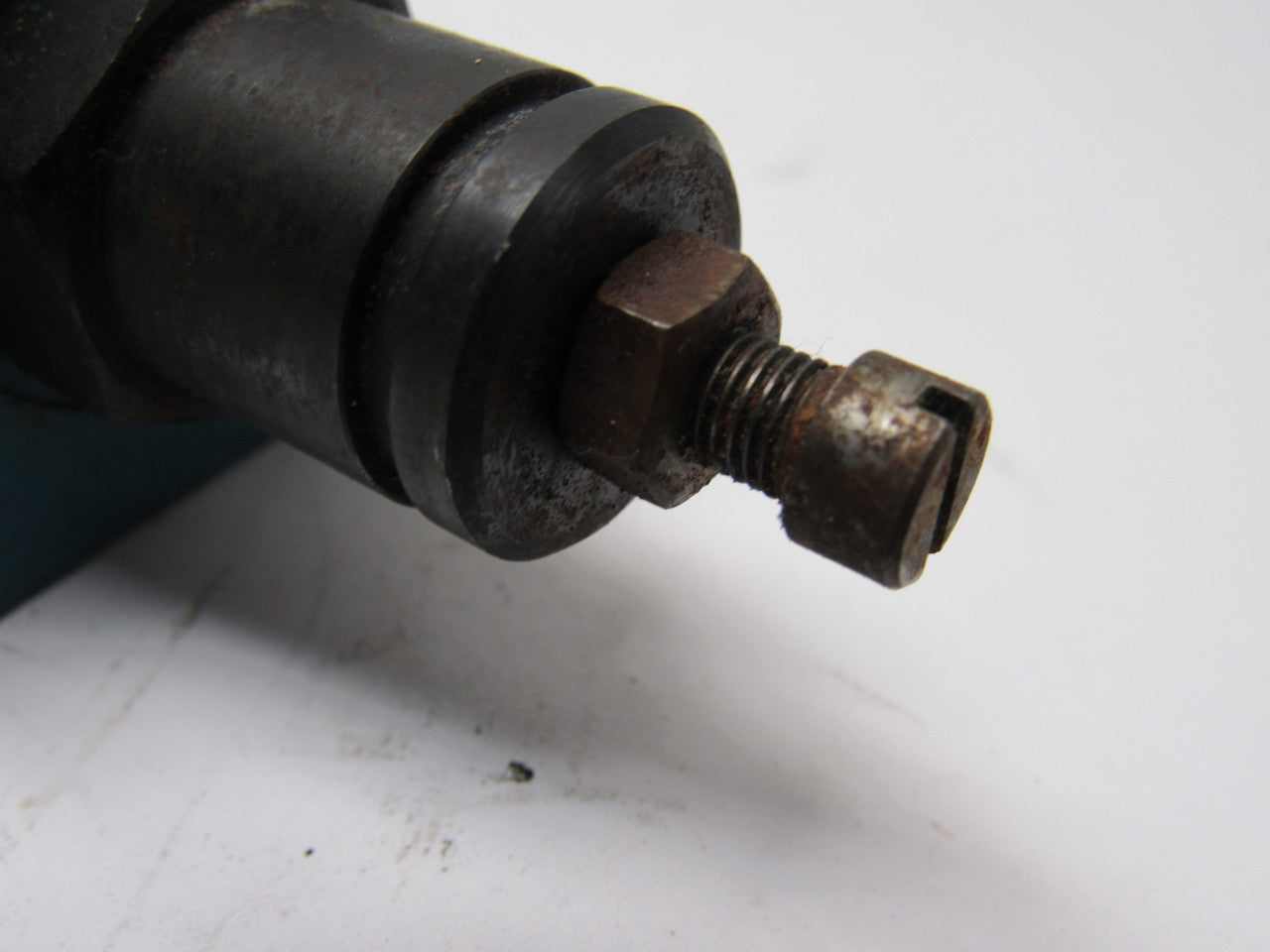 Vickers DGMFN-3-Y-A2W-B2W-21 Modular Valve Flow Regulator