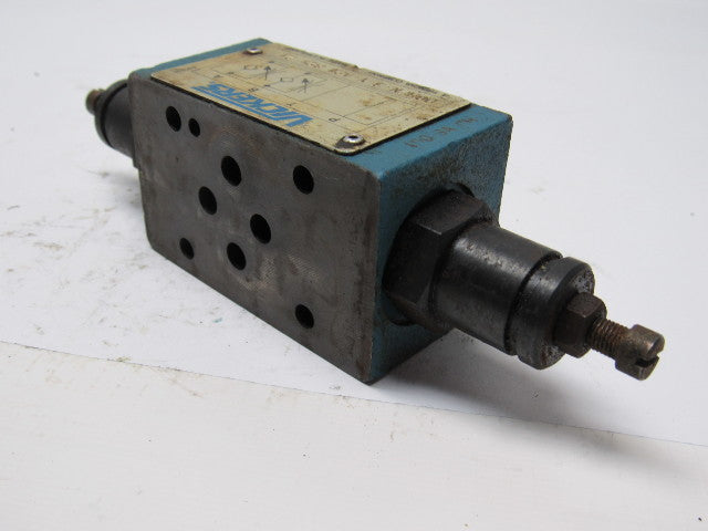 Vickers DGMFN-3-Y-A2W-B2W-21 Modular Valve Flow Regulator
