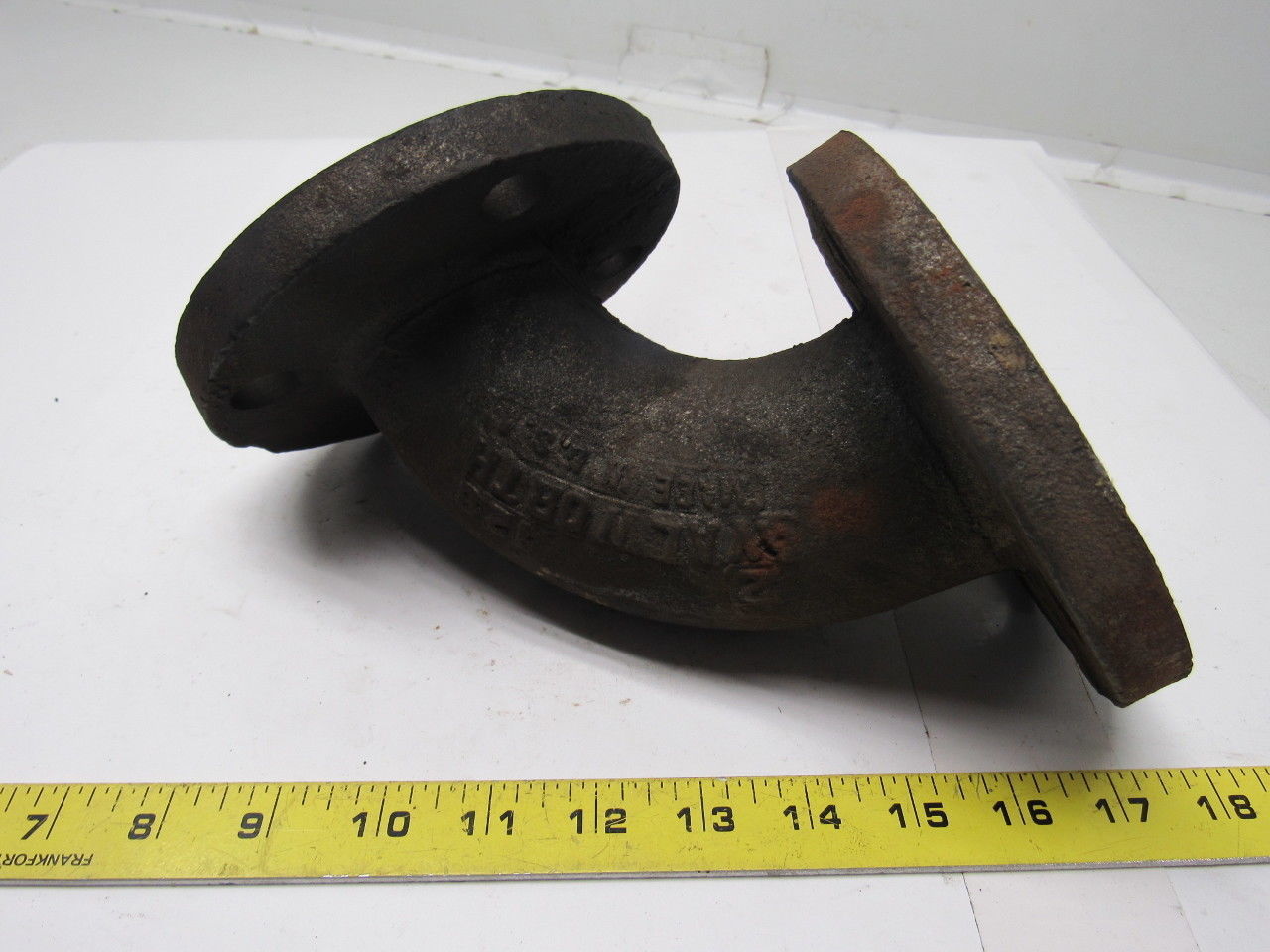 Walworth 2" Cast Steel 125lb Flanged 90 Degree Pipe Elbow W/(4) 7/8" Bolt Holes