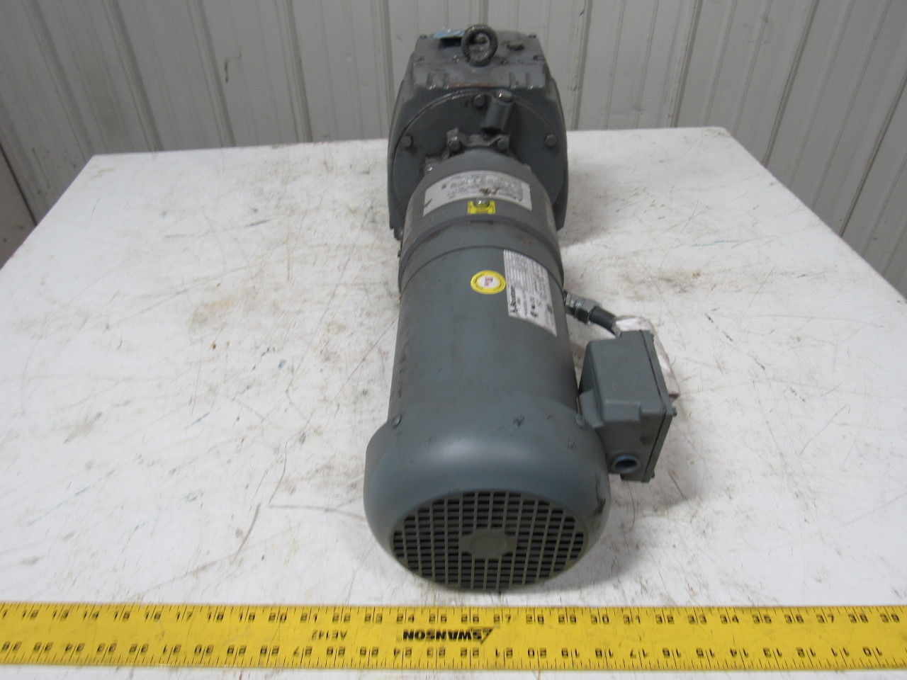Boston Gear F643B56B7CMBA140TU6KUTFW Triple Reduction Speed Reducer 56:1 Ratio
