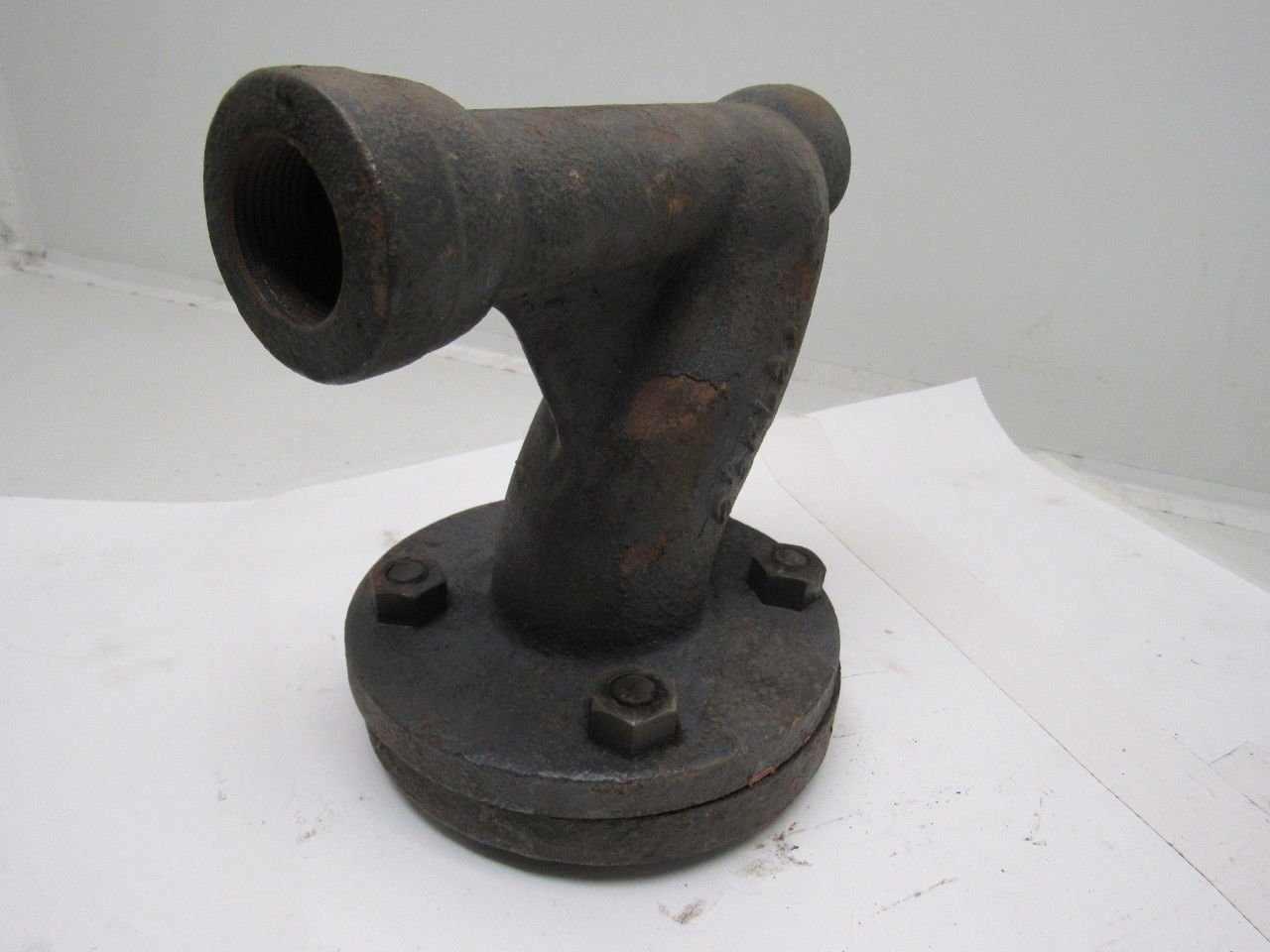 2-1/2FL24 2-1/2" X 1-1/4" Cast Steel Pipe 90° Cleanout W/Flange