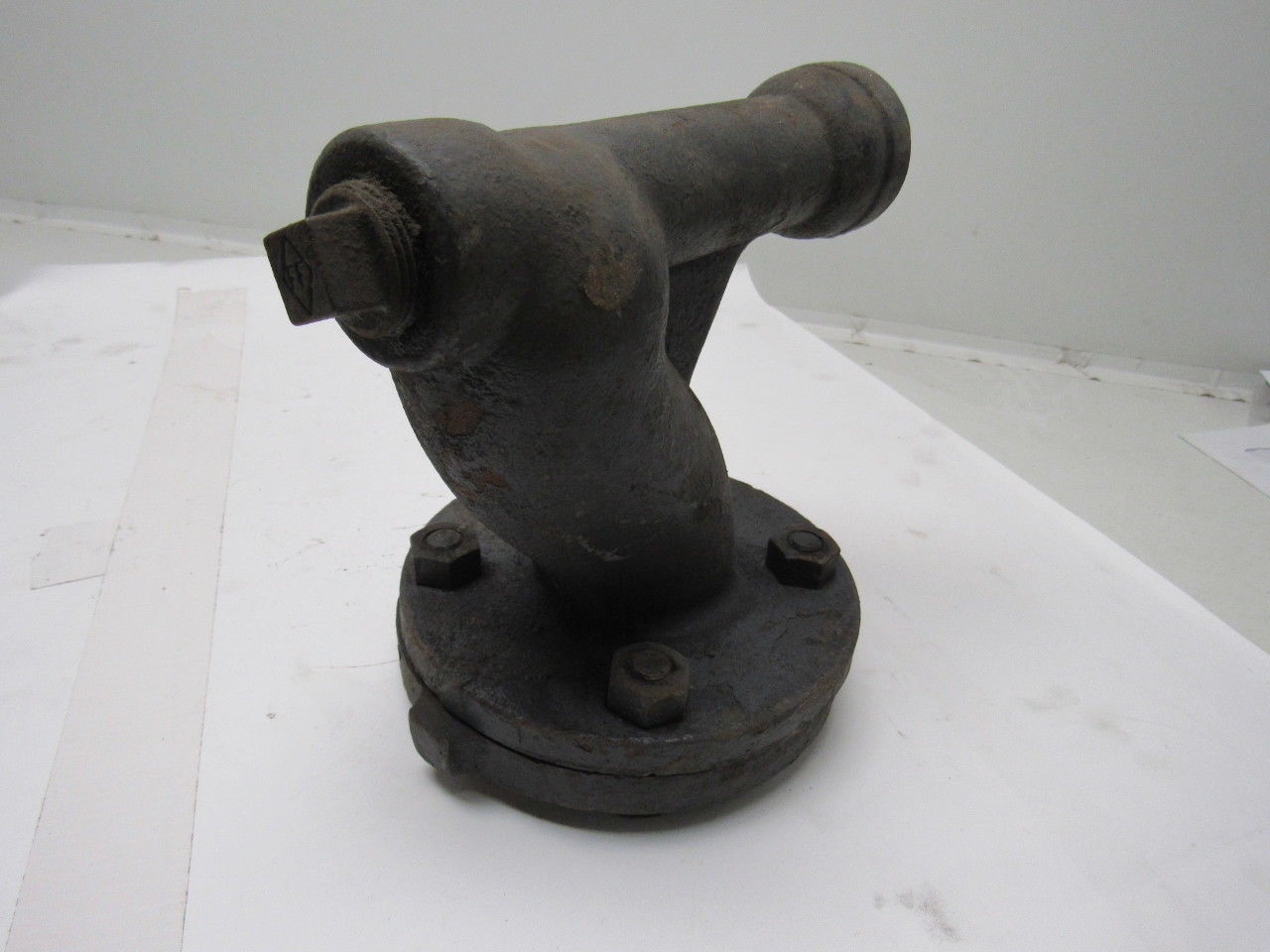 2-1/2FL24 2-1/2" X 1-1/4" Cast Steel Pipe 90° Cleanout W/Flange