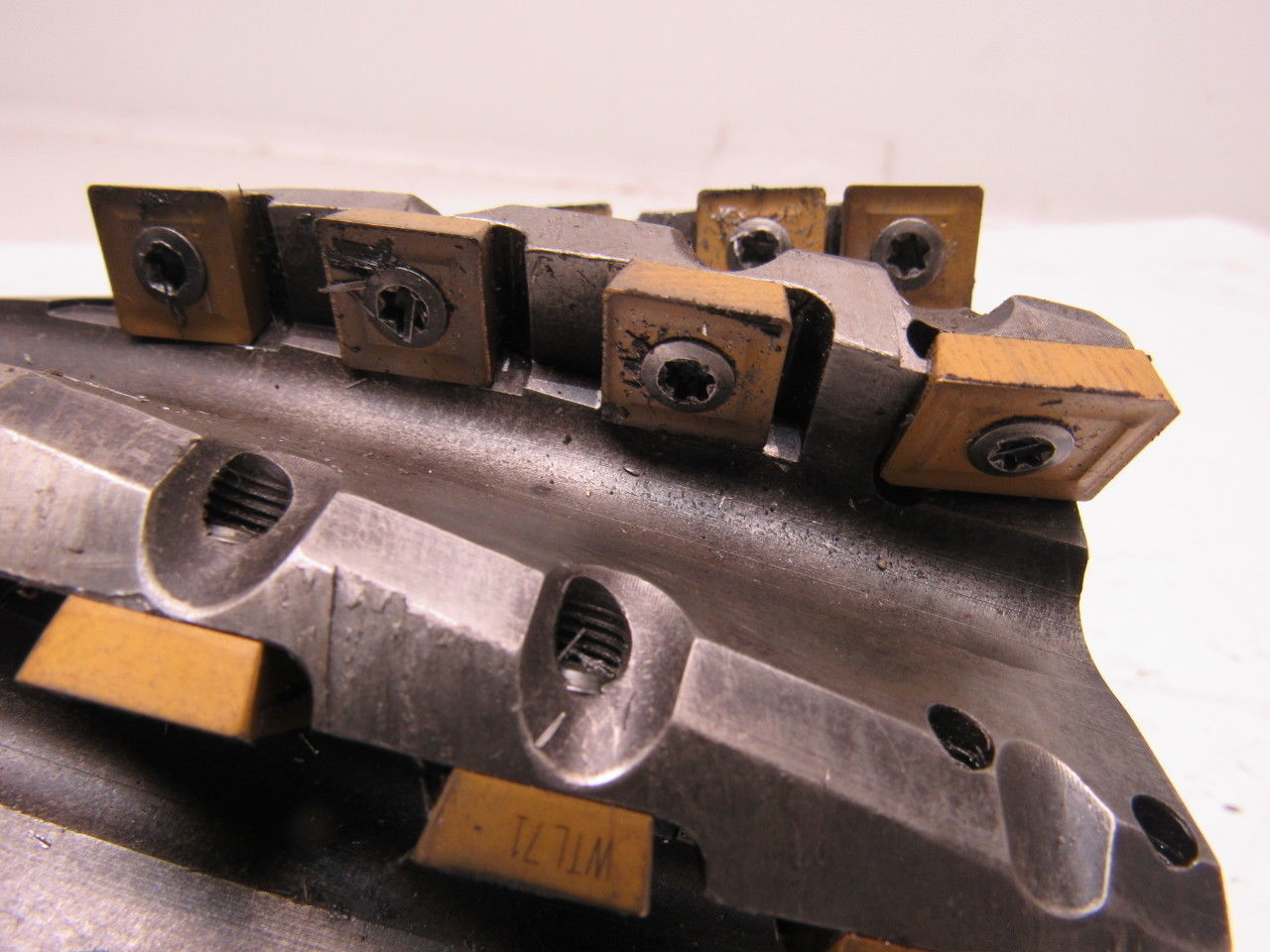 Walter F2238.UB.102.Z04.076 4" Diameter Indexable Helical Mill Milling Cutter