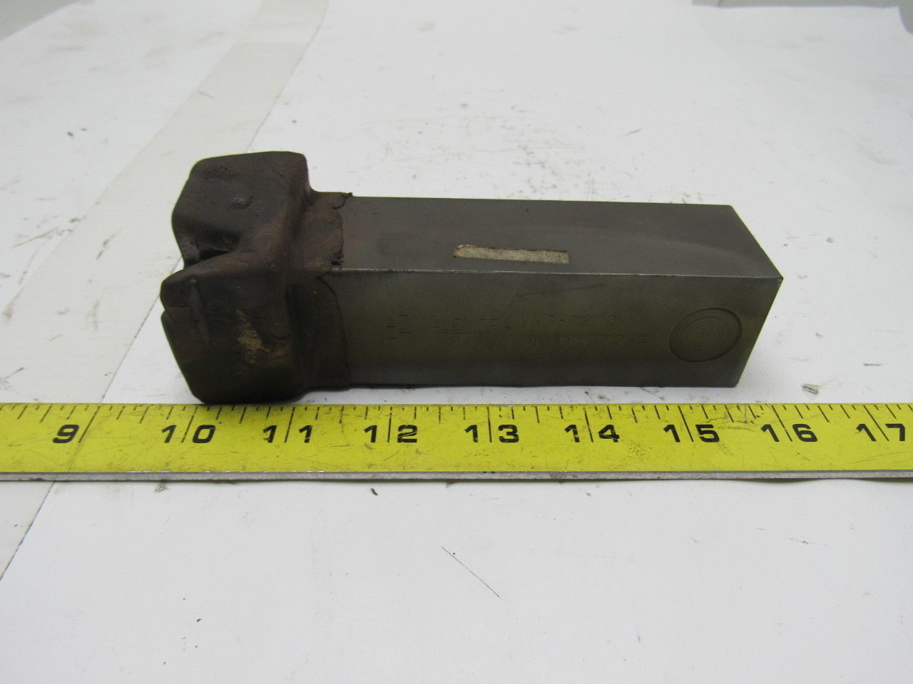 Valenite VNC-2220 1.5" Square Shank Lathe Tool Holder 6" Length