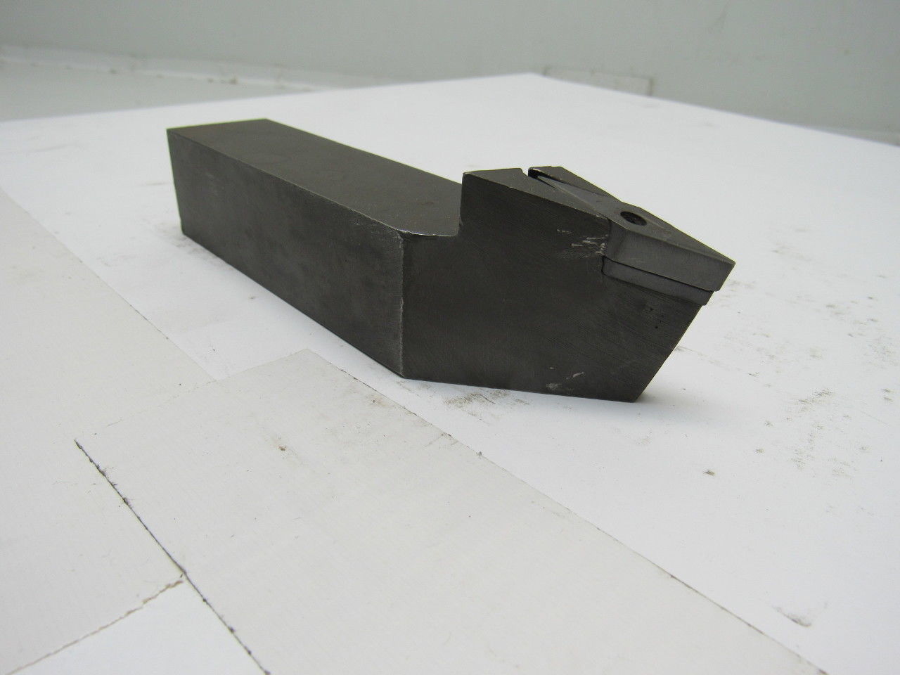 Valenite HP-VJR-20-4 1-1/4" Square Shank Screw Type Lathe Tool Holder 6" Length