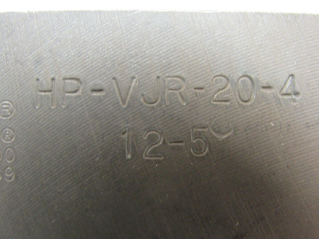 Valenite HP-VJR-20-4 1-1/4" Square Shank Screw Type Lathe Tool Holder 6" Length