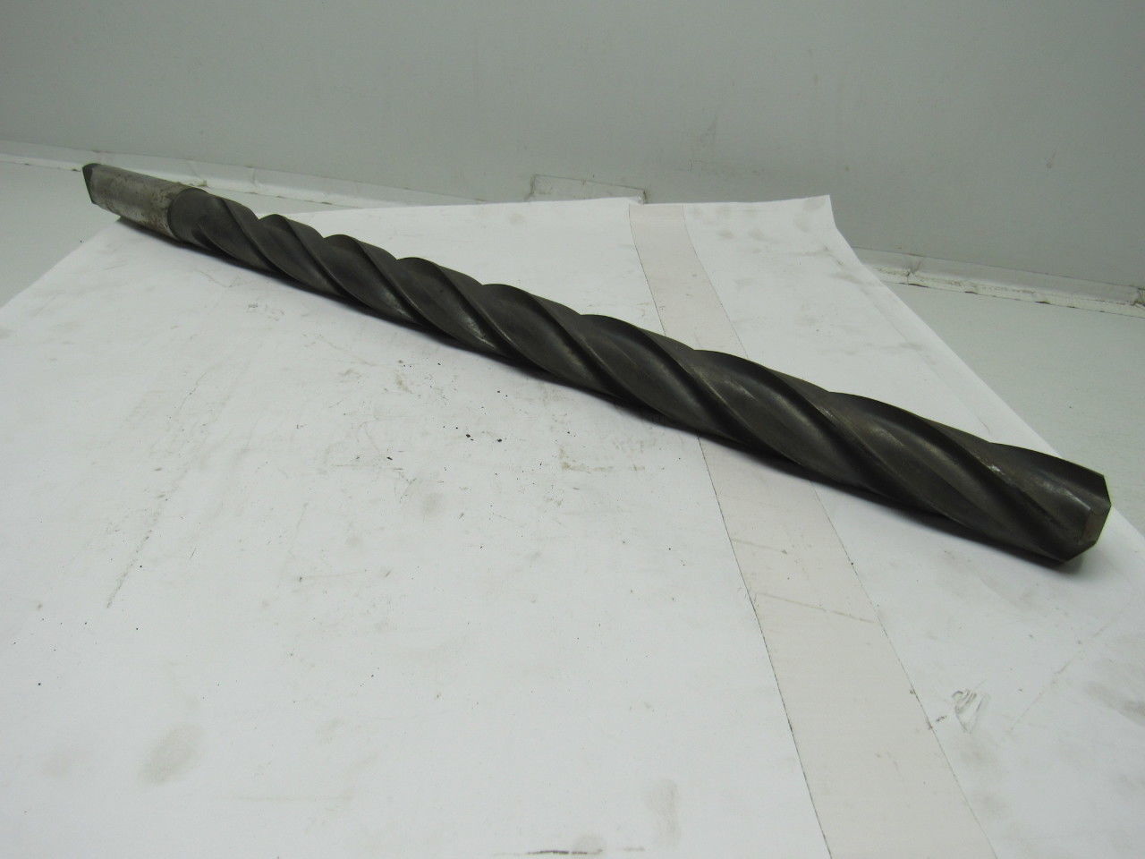 1-21/32" Flat Bottom Cut # 5 Morse Taper Shank Drill Bit 31-3/8" OAL