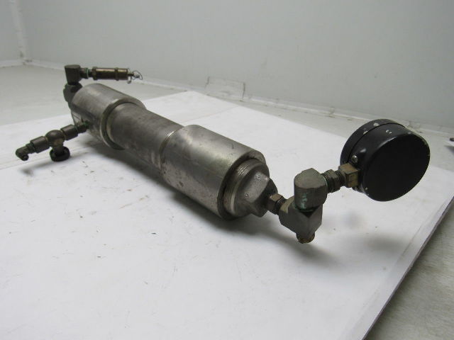 Camco 304 Stainless 2" Dia. Accumulator W/Gauge & Pop Off Valve